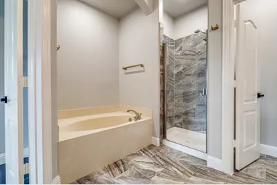 5727 Headquarters Drive, Plano, TX 75024 - Photo 13