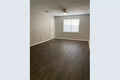 1302 Berry Drive #C, Cleburne, TX 76033 - Photo 5