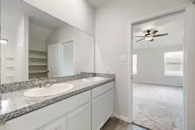 8053 Muddy Creek Drive, Fort Worth, TX 76131 - Photo 13