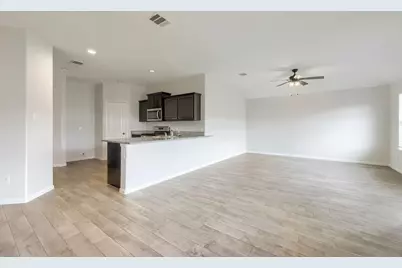 8053 Muddy Creek Drive, Fort Worth, TX 76131 - Photo 3
