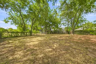 403 N Gaither St, Glen Rose, TX 76043 - Photo 25