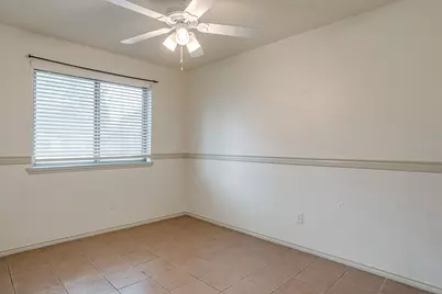 2610 N Casa Blanca Court, Arlington, TX 76015 - Photo 27
