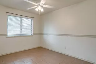 2610 N Casa Blanca Ct, Arlington, TX 76015 - Photo 27