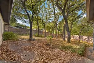 908 Chestnut Dr, Arlington, TX 76012 - Photo 35