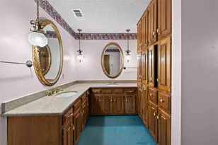 908 Chestnut Dr, Arlington, TX 76012 - Photo 21
