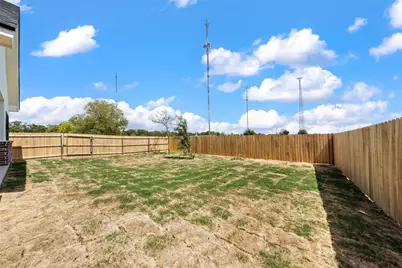 300 Johnson Street, McGregor, TX 76657 - Photo 15