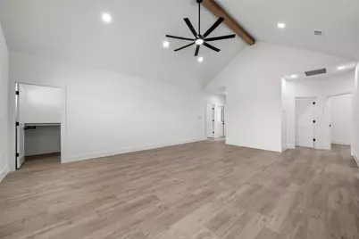 300 Johnson Street, McGregor, TX 76657 - Photo 3