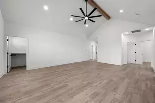 300 Johnson St, McGregor, TX 76657 - Photo 3