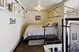 215 N Walton St, Dallas, TX 75226 - Photo 13