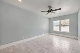 2706 Dewitt St, Irving, TX 75062 - Photo 17