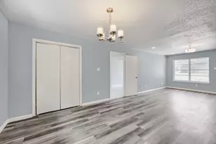 2706 Dewitt St, Irving, TX 75062 - Photo 9