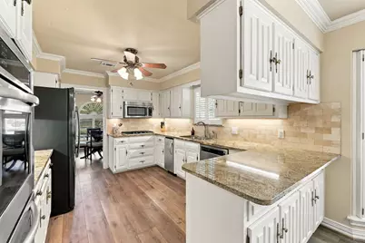 1710 Tennyson Drive, Arlington, TX 76013 - Photo 15