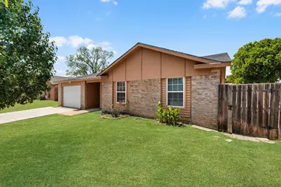 350 Ridgecrest, Saginaw, TX 76179 - Photo 7