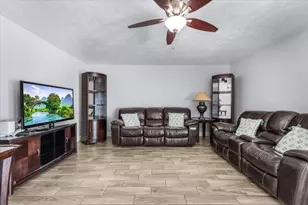 350 Ridgecrest, Saginaw, TX 76179 - Photo 11