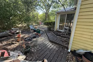 210 Almond St, Waxahachie, TX 75165 - Photo 9