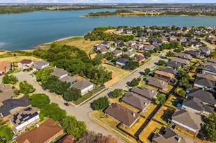 2721 Lone Ranger Tr, Little Elm, TX 75068 - Photo 7