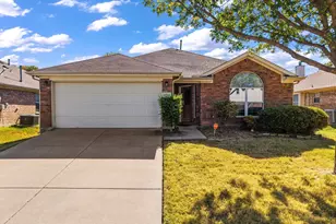2721 Lone Ranger Tr, Little Elm, TX 75068 - Photo 5