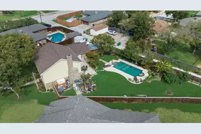 2305 McCoy Court, Carrollton, TX 75006 - Photo 5