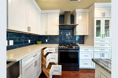 2305 McCoy Court, Carrollton, TX 75006 - Photo 15