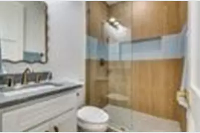 708 W 10th Street #104, Dallas, TX 75208 - Photo 5