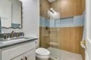 708 W 10th St, Dallas, TX 75208 - Photo 5