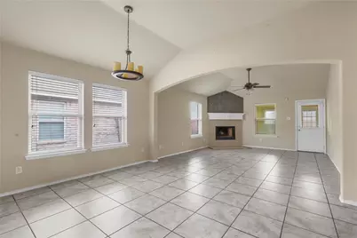 4203 Agate Drive, Granbury, TX 76049 - Photo 5