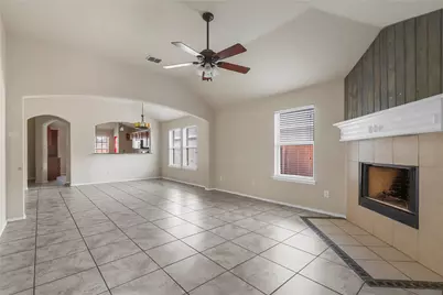 4203 Agate Drive, Granbury, TX 76049 - Photo 9