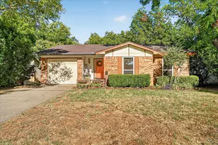 209 S Scott St, Burleson, TX 76028 - Photo 1