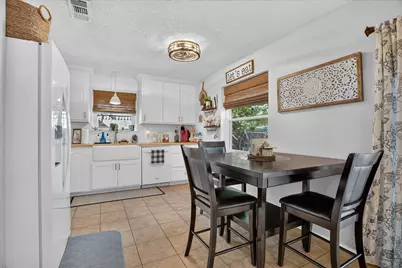 209 S Scott Street, Burleson, TX 76028 - Photo 5