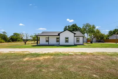 750 Jay Bird Lane, Reno, TX 76082 - Photo 3