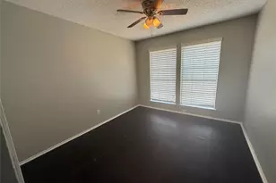 111 Peachtree Ct, Kennedale, TX 76060 - Photo 9