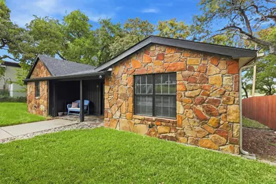 284 Shoreline Drive N, Azle, TX 76020 - Photo 5