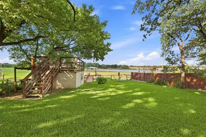 284 Shoreline Drive N, Azle, TX 76020 - Photo 33