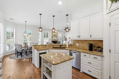 402 Southridge Lakes Parkway, Southlake, TX 76092 - Photo 9