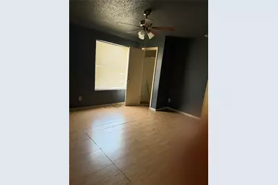 233 W Hammond Street, Lancaster, TX 75146 - Photo 7