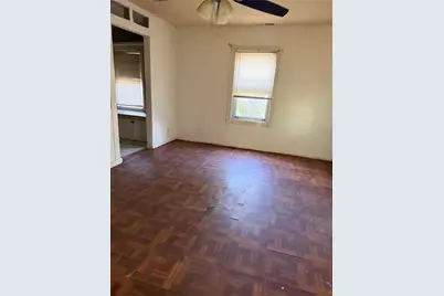 233 W Hammond Street, Lancaster, TX 75146 - Photo 13