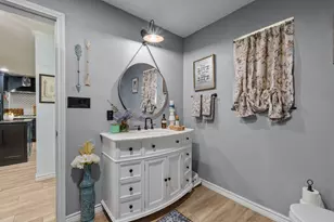 400 W Atchley Dr, Granbury, TX 76048 - Photo 17