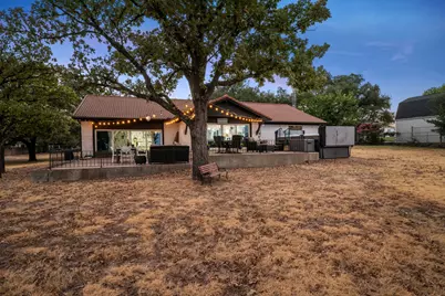 400 W Atchley Drive, Granbury, TX 76048 - Photo 31