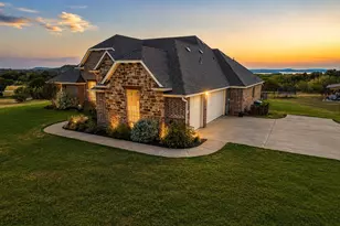 1041 Indigo Bush Ct, Graford, TX 76449 - Photo 3