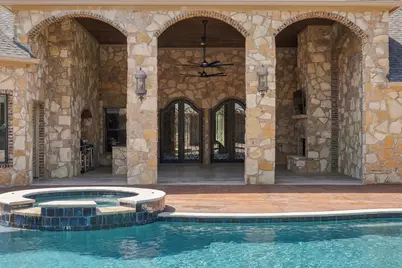 8460 Spicewood Springs Road, China Spring, TX 76633 - Photo 5
