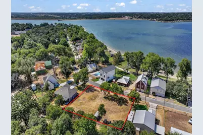 1518 E Lake Drive, Weatherford, TX 76087 - Photo 1