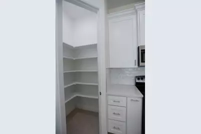 917 E Tucker Street, Fort Worth, TX 76104 - Photo 7