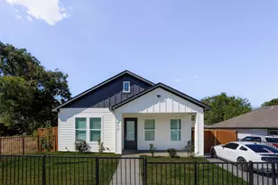 917 E Tucker St, Fort Worth, TX 76104 - Photo 1