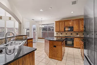 1344 Valley Vista Drive, Irving, TX 75063 - Photo 11