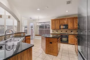 1344 Valley Vista Dr, Irving, TX 75063 - Photo 11