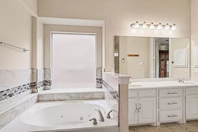 1344 Valley Vista Drive, Irving, TX 75063 - Photo 17