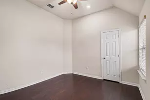 1344 Valley Vista Dr, Irving, TX 75063 - Photo 19