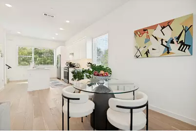 427 W 10th Street #201, Dallas, TX 75208 - Photo 9