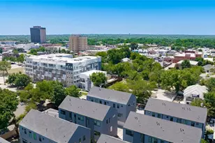 427 W 10th St, Dallas, TX 75208 - Photo 23