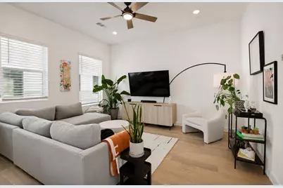 427 W 10th Street #201, Dallas, TX 75208 - Photo 5